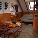 Sklep U Veselych Lejlighed