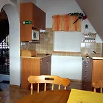 Sklep U Veselych Lejlighed