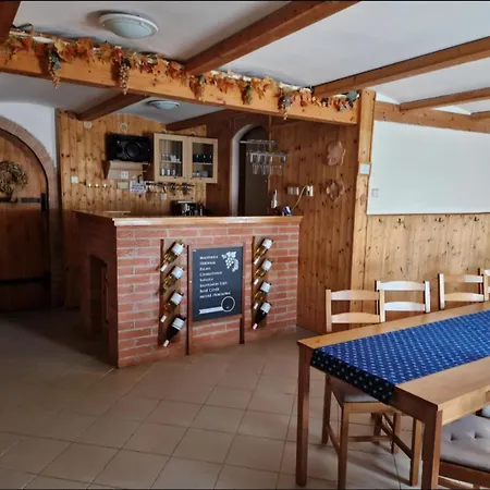 Sklep U Veselých