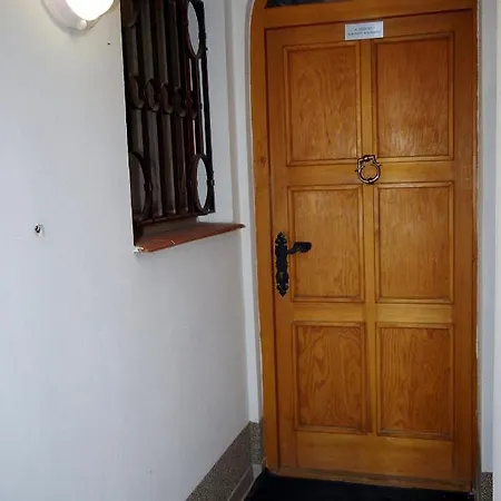 Sklep U Veselych Apartamento
